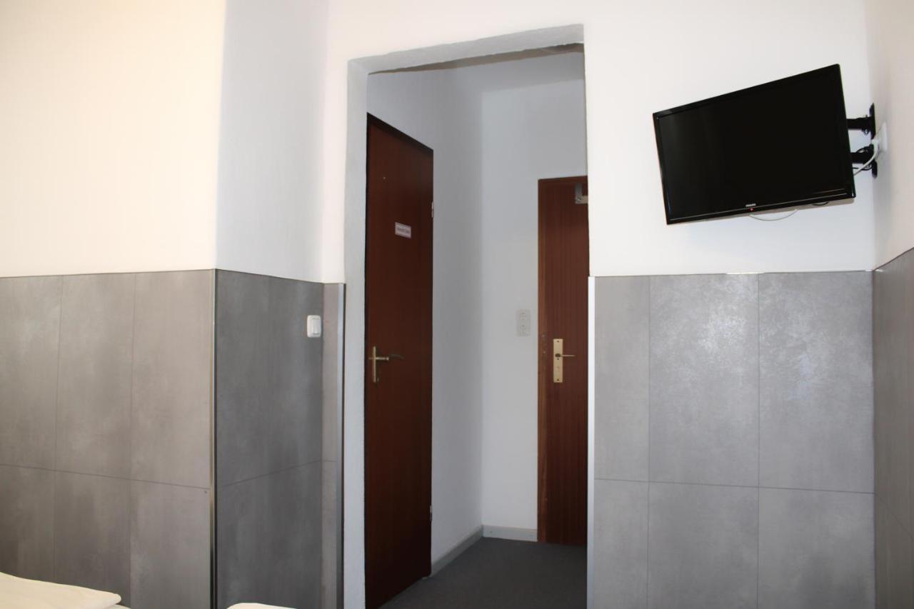 Cvjm Hotel Am Dom لوبيك المظهر الخارجي الصورة